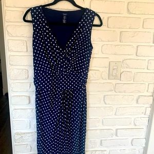 CHAPS white & navy blue polka dot sleeveless dress